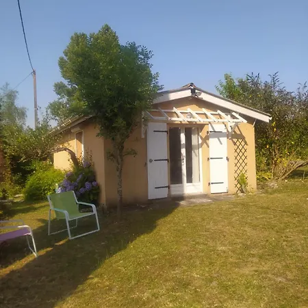 Maison Dans Un Ecrin De Verdure Le Fouilloux Exterior photo
